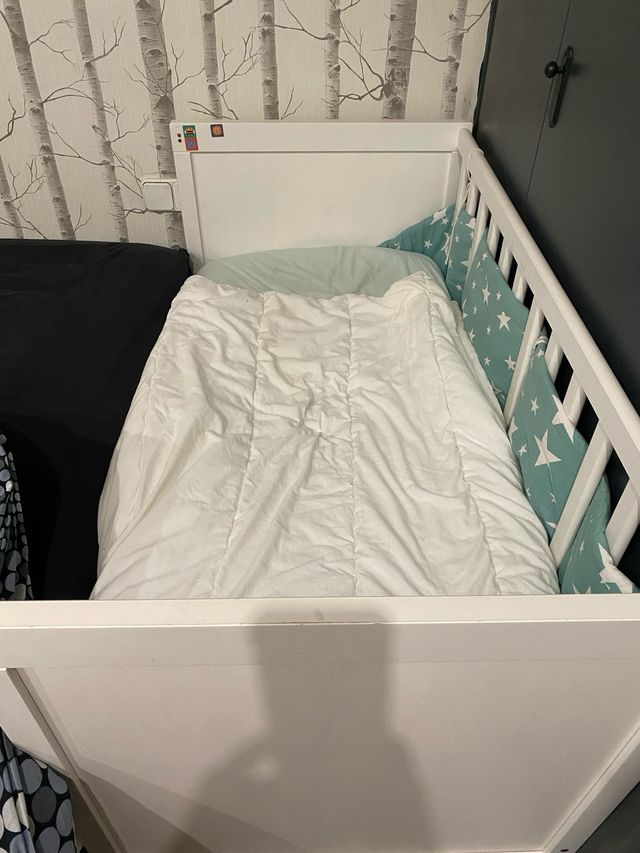Cuna de madera blanca IKEA