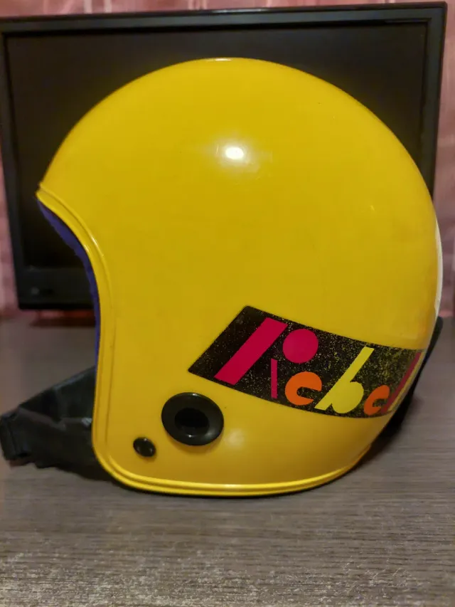 Casco infantil deportes invierno