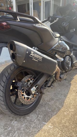 Akrapovic TMAX