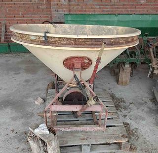 Abonadora pendular 250-300 Kgs