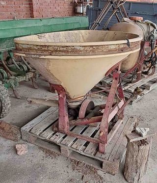 Abonadora pendular 250-300 Kgs