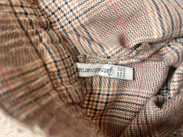 Pantalón cuadros Stradivarius