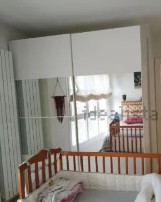 Puertas correderas con espejo.