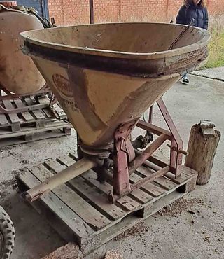 Abonadora pendular 250-300 Kgs