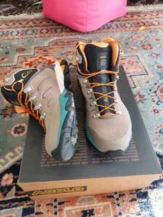 Scarponi Asolo Donna Nuovi Taglia 40 2/3