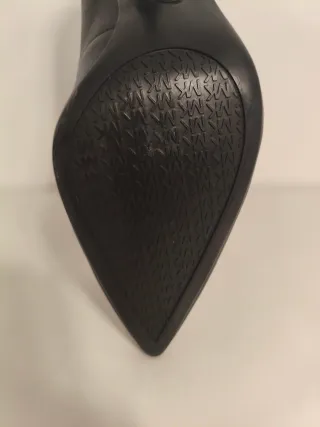 Tacones Michael Kors Negros (precio negociable)