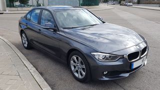 BMW Serie 3 Essential Edition 2013