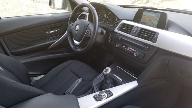 BMW Serie 3 Essential Edition 2013