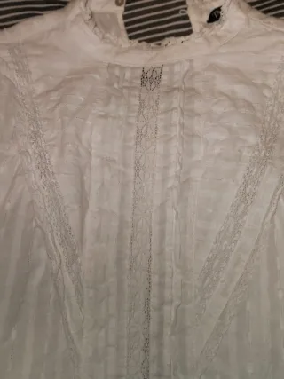 Camisa Zara Blanca Romántica