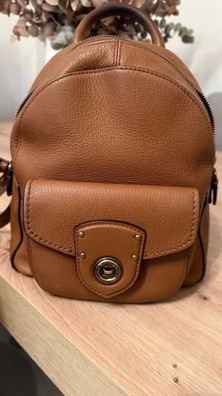 Mochila Ralph Lauren Camel Piel, medida 26,20,10.