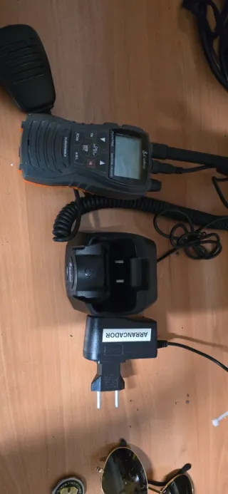 Walkie Cobra Marine HH350 Flotante