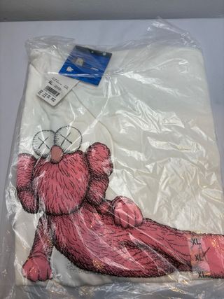 5 Camisetas KAWS x Uniqlo