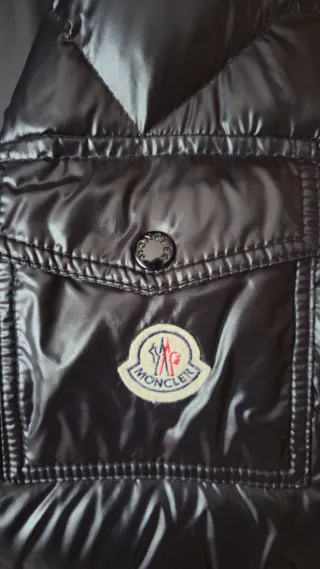 Chaqueta Moncler Plumas Hombre Negra. Talla 6.