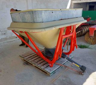 Abonadora Aguirre 1000 Kgs