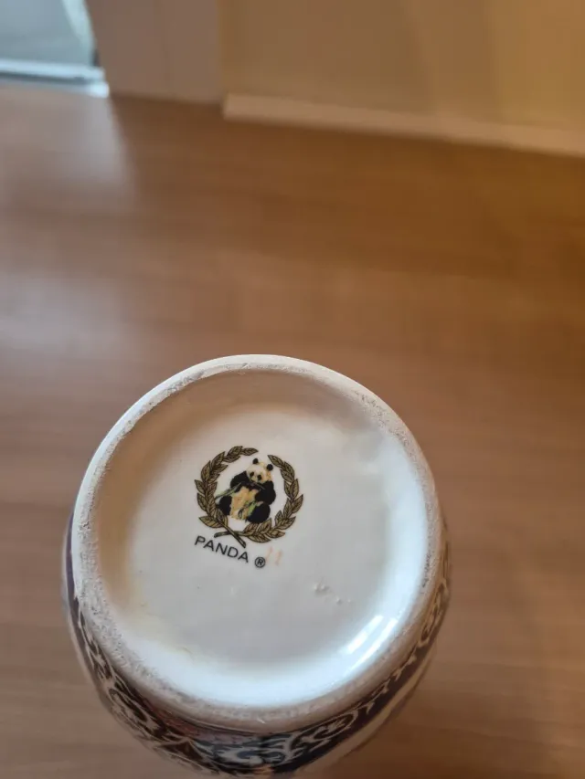 Jarrón de porcelana