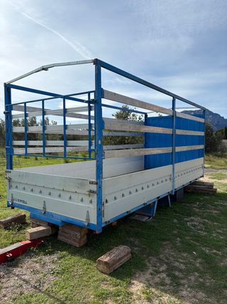 Caja abierta camión