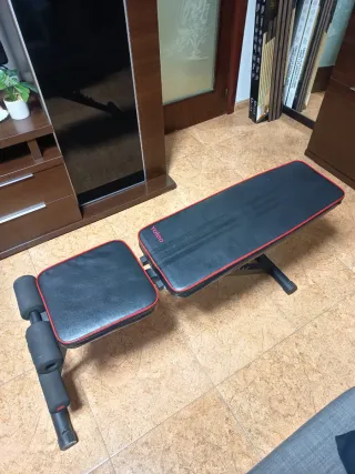 Banco de pesas reclinable a diferentes angulos