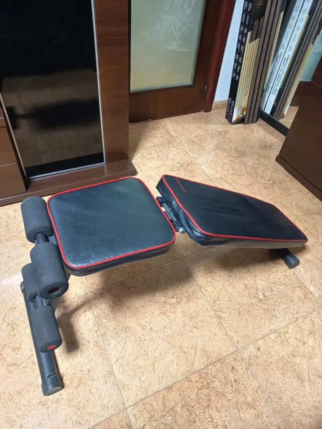 Banco de pesas reclinable a diferentes angulos