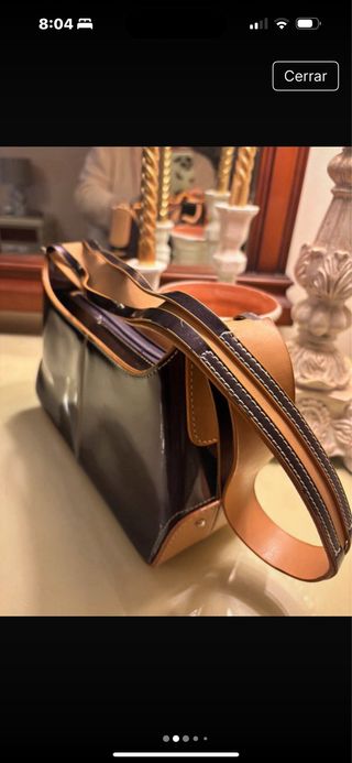 Bolso Baguette  Burdeos y camel.