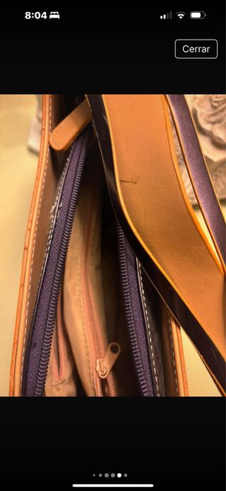 Bolso Baguette  Burdeos y camel.