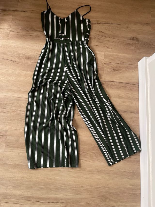 Mono verde de rayas Stradivarius