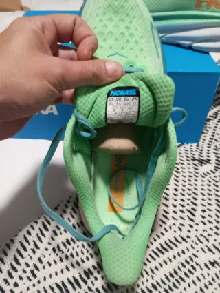 Zapatillas Hoka Verde y Azul