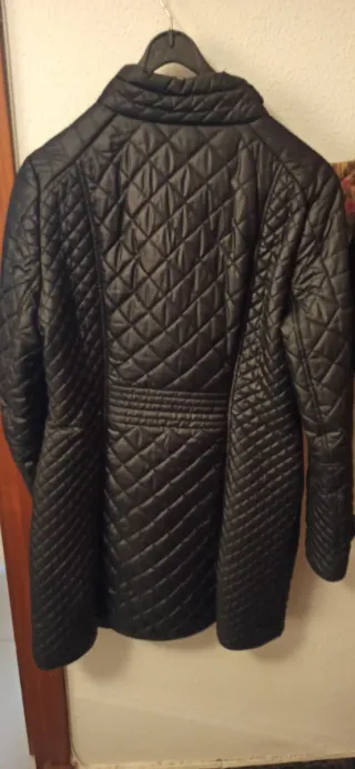 Chubasquero mujer negro acolchado