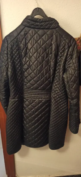 Chubasquero mujer negro acolchado