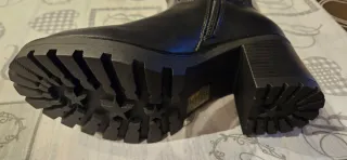 Stivali neri eleganti