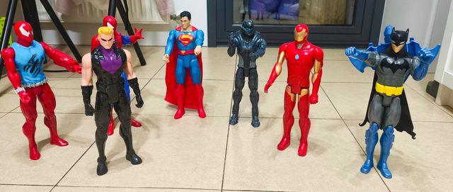 Figuras Acción Marvel: Spiderman, Superman, Hawkey