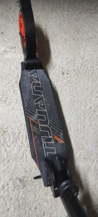 Patinete 2 Ruedas Negro y Naranja