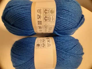 Toquilla azul para niña