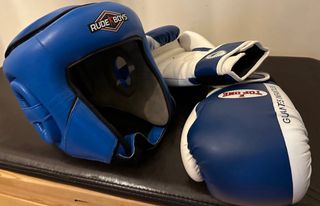 Casco y Guantes Boxeo Niños Azul/Blanco