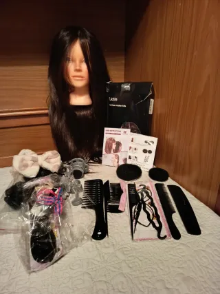 Cabeza profesional para peinados y maquillaje