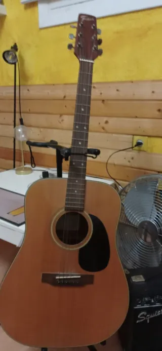 Guitarra Acústica Fénix (réplica coreana Fender)