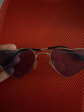 Ciondolo Corno Oro 750 pesa 2 grammi .