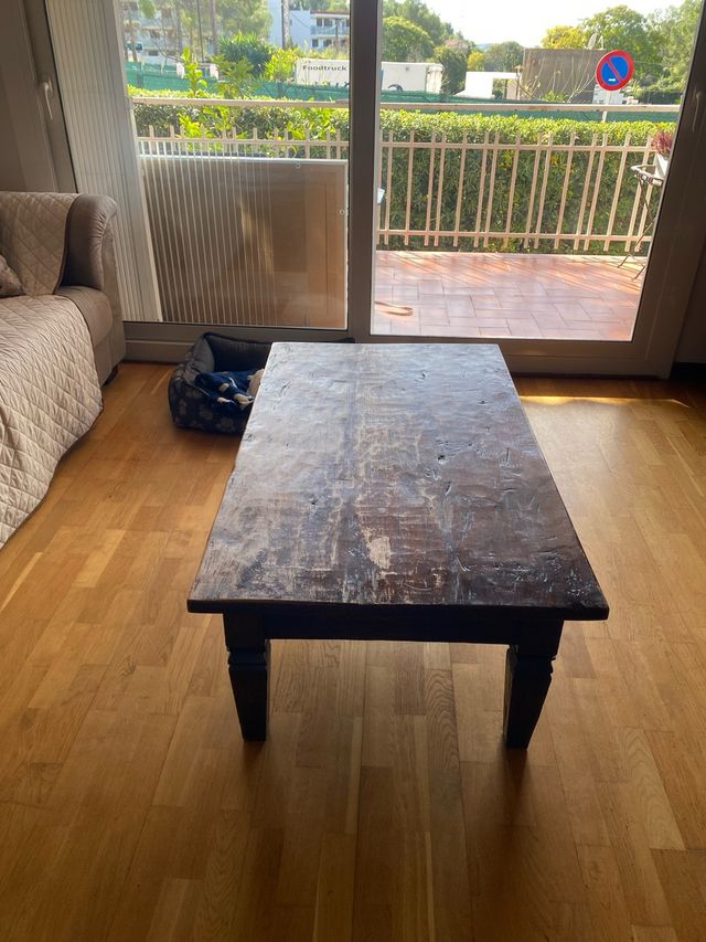 Mesa de centro de madera rústica