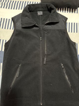 Lote sudadera y chaleco  Jack & Jones Negra COMMON