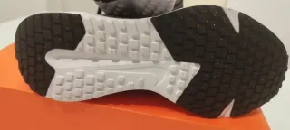 Tenis Nike Negro y Blanco