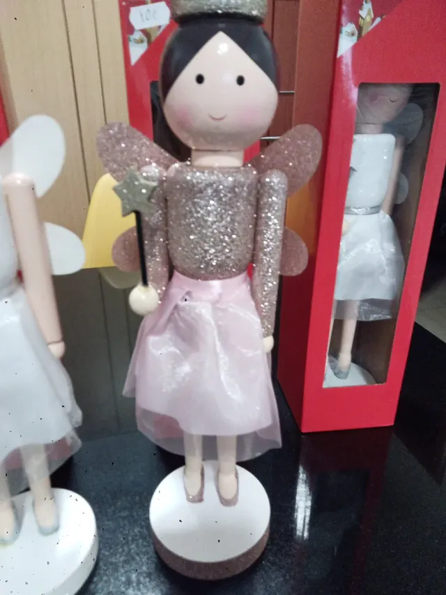 Fate di legno decorative