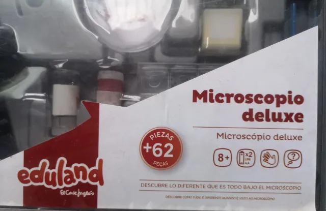 Microscopio Deluxe Eduland con 62 piezas