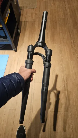 Horquilla Gravel Fox 33TC Negra