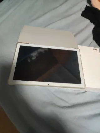 Tablet beige y blanca