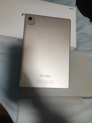 Tablet beige y blanca