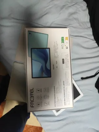 Tablet beige y blanca