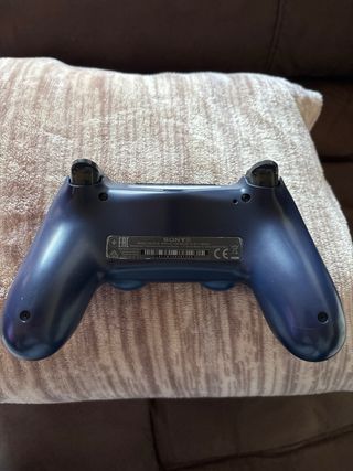 PS4 2TB Negra Sony y mando original