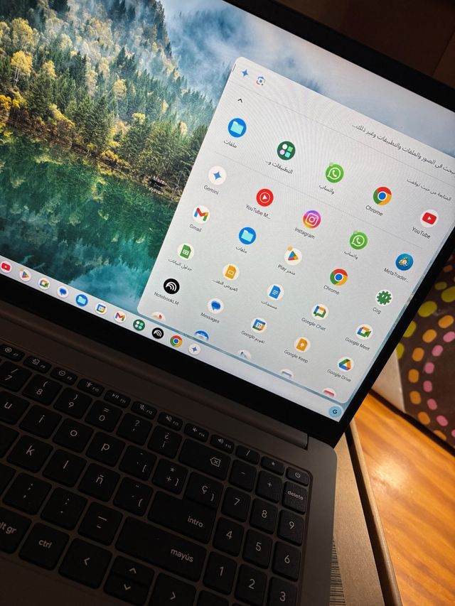 Ordenador portátil ASUS gris