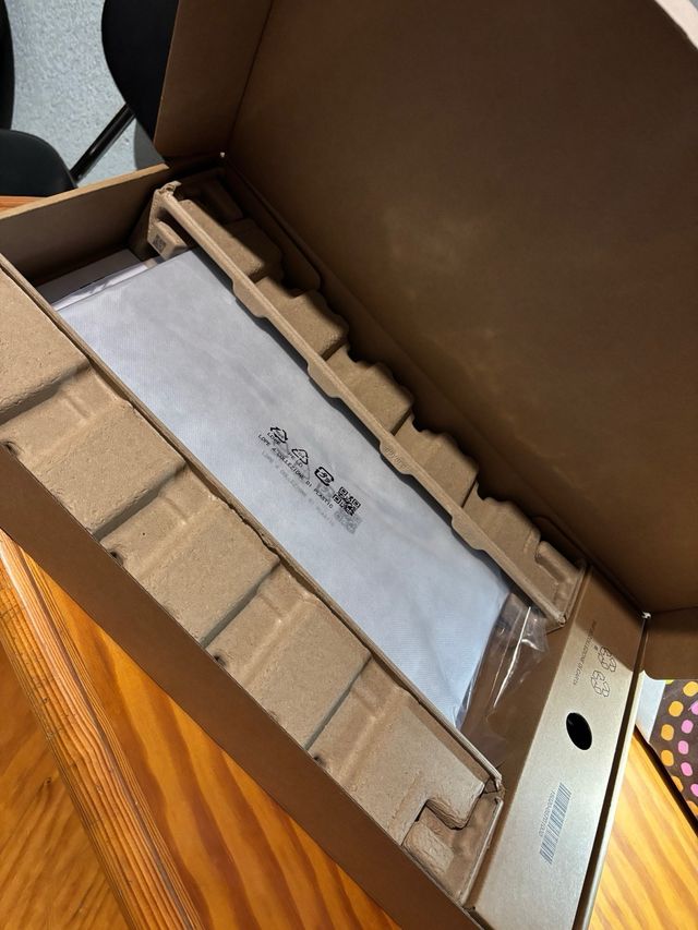 Ordenador portátil ASUS gris