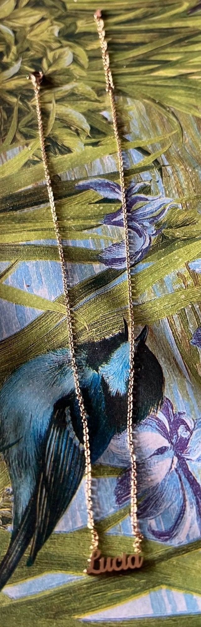 Collar con nombre Lucía