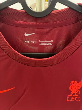 Conjunto del Liverpool Nike Rojo Talla S Nuevo